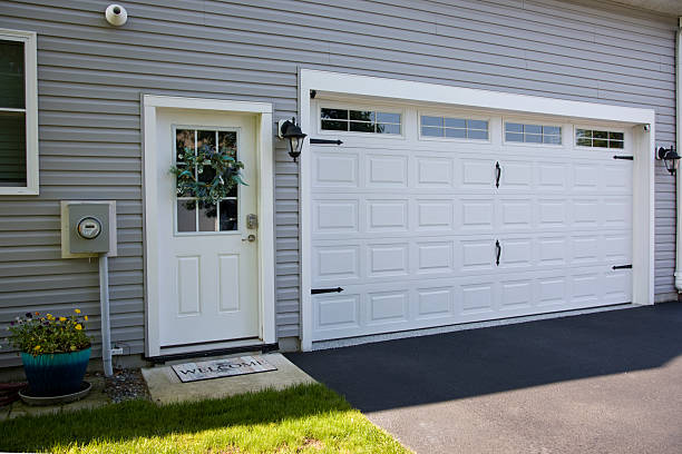 24/7 Emergency Garage Door Panel Replacement experts in Tappahannock, VA